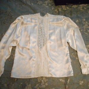 Silky Blouse Lace Fluid Sz Small Tuxedo Front Panel Pleats USA